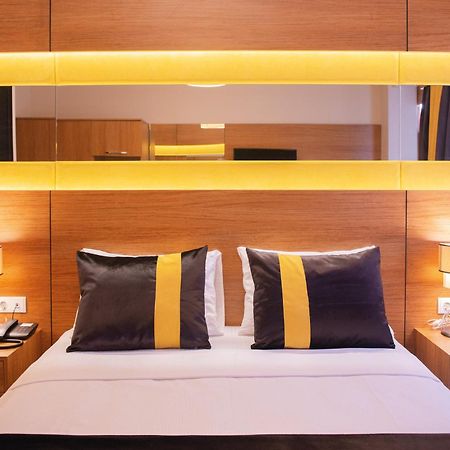 Karamans Sirkeci Suites Hotel Istanboel Buitenkant foto