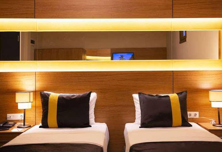 Karamans Sirkeci Suites Hotel Istanboel Buitenkant foto