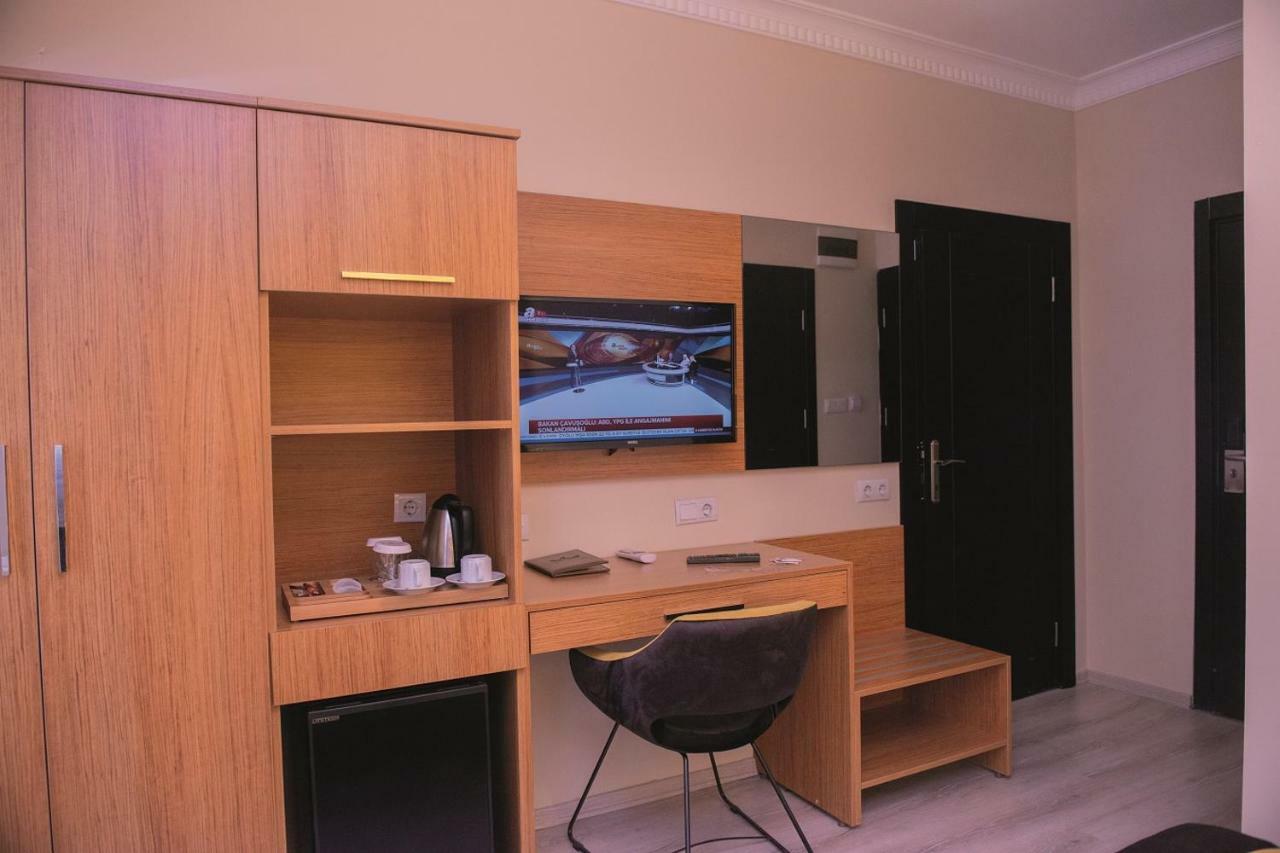 Karamans Sirkeci Suites Hotel Istanboel Buitenkant foto