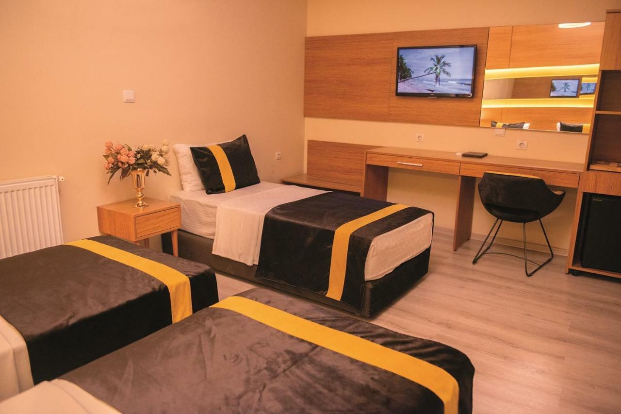 Karamans Sirkeci Suites Hotel Istanboel Buitenkant foto