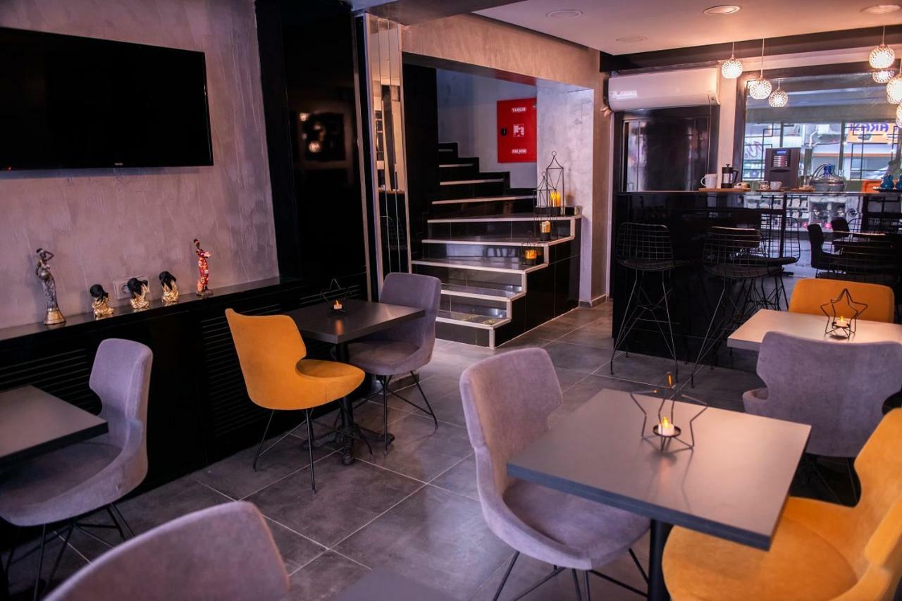 Karamans Sirkeci Suites Hotel Istanboel Buitenkant foto