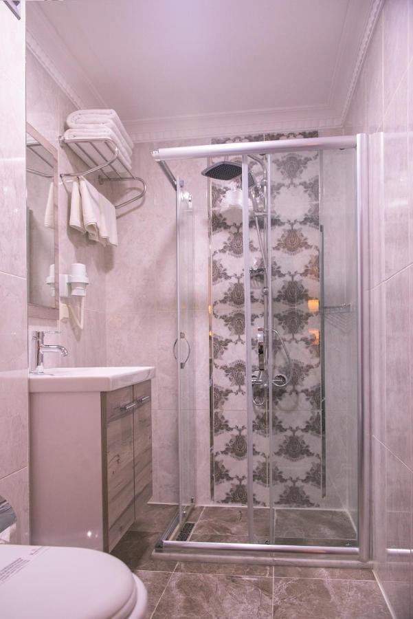 Karamans Sirkeci Suites Hotel Istanboel Buitenkant foto